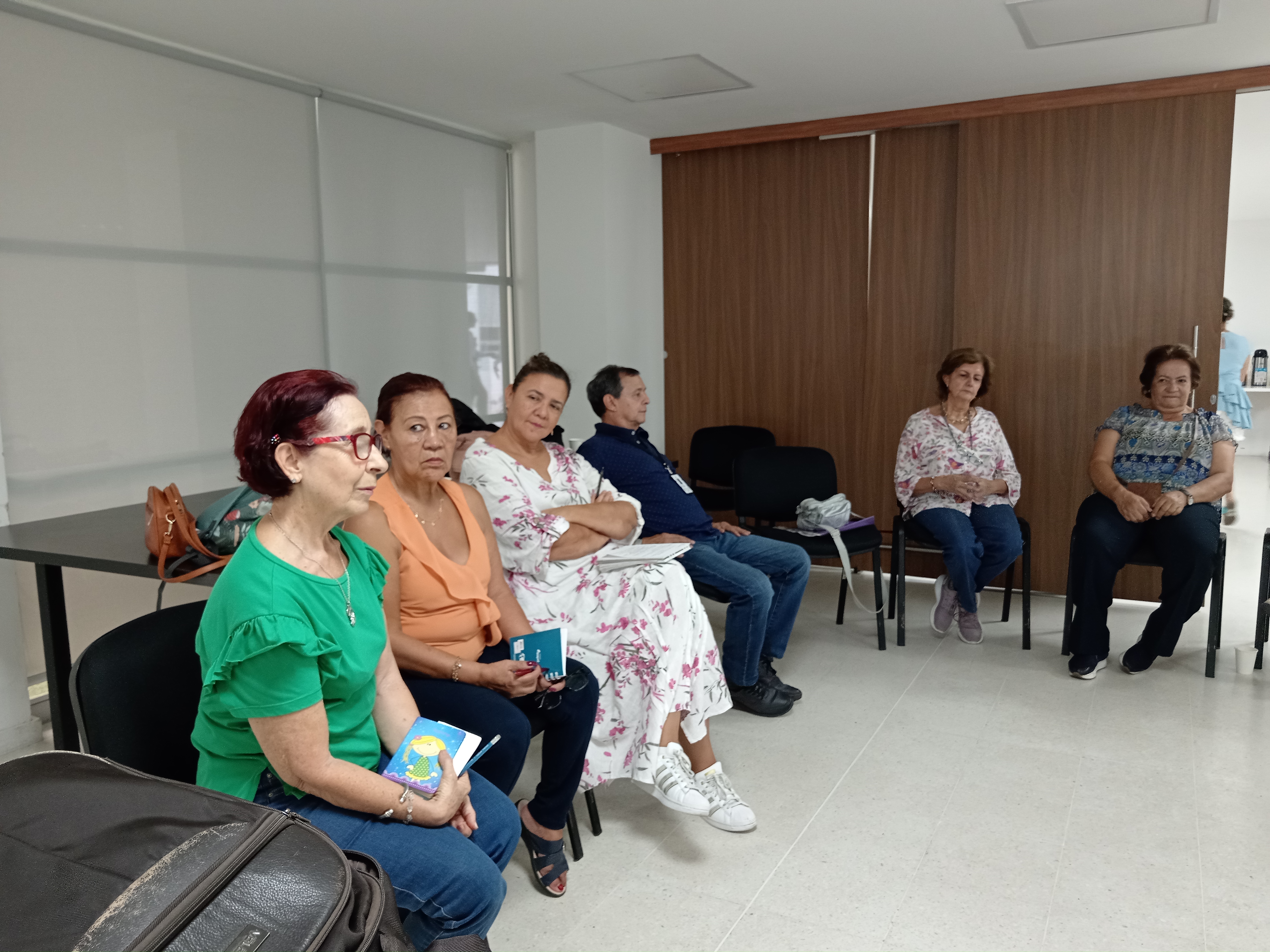 Capacitación para mejorar nuestras competencias en el manejo del dinero con l asistencia de 15 asociados - 29 de febrero 2024.