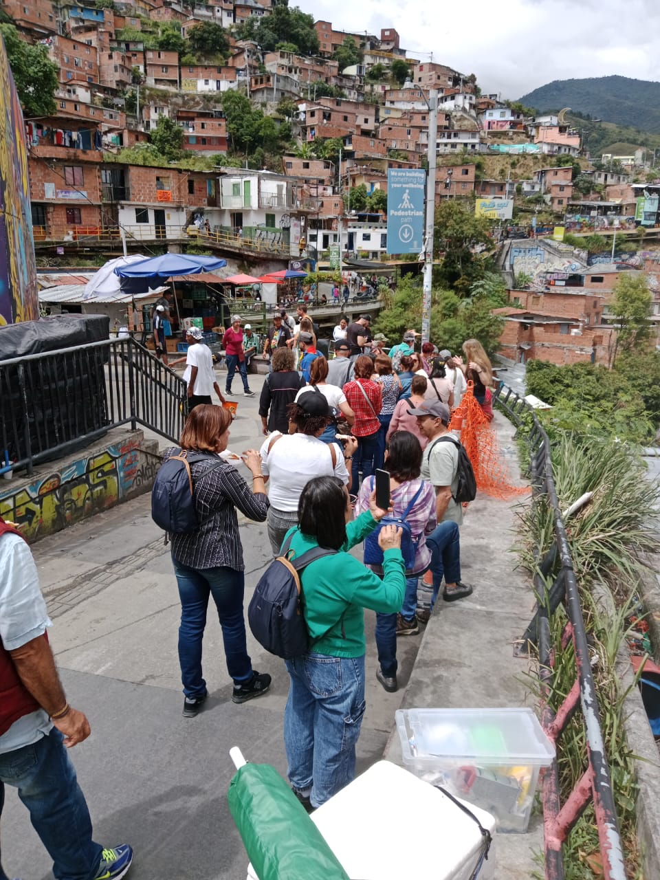Grafitour 8 de febrero 2024. Actividad cultural en la ciudad de Medellín Comuna 13