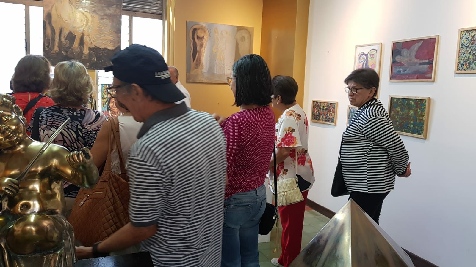 Visita a la galería de arte del palacio nacional en Medellín